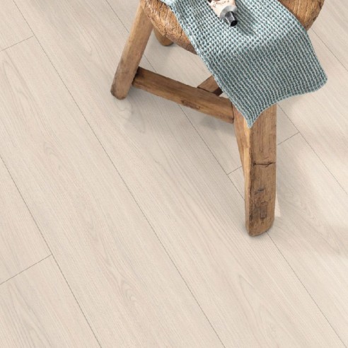 EGGER 8/32 CLASSIC ROBLE CASELLA BLANCO EL2150